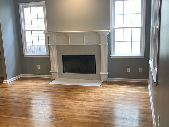 Living Room/Fireplace open floorplan