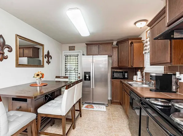 1029 S Sky Ave, Gonzales, LA 70737