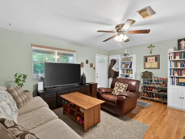 16884 County Road 3147, Tyler, TX 75706