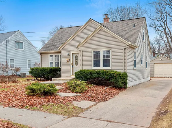 1161 Kellogg St, Green Bay, WI 54303