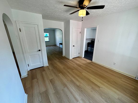 5th image of 1611 S Dixon Cir APT 1