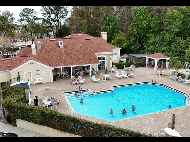 4208 Northampton Dr — Photo 36