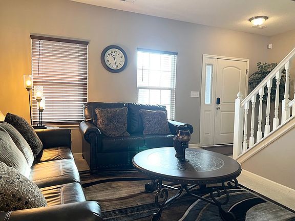 4th image of 1694 Wedgewood Pl