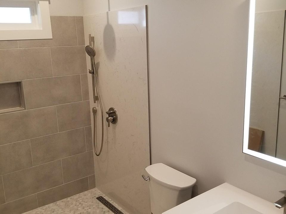 2nd image of 708 Linden Ave Front 708