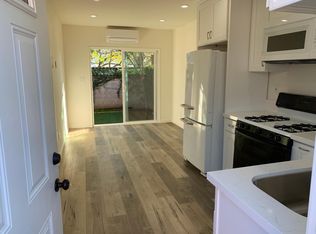 6204 Topeka Dr, Reseda, CA 91335