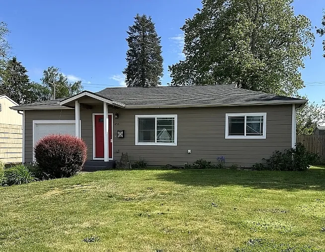 476 Marino Dr N — Photo 1