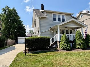 5120 Oakmont Dr, Lyndhurst, OH 44124