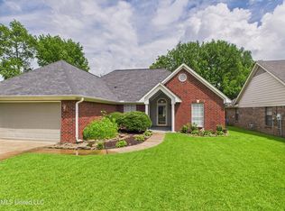 5710 Southbend Ln, Olive Branch, MS 38654