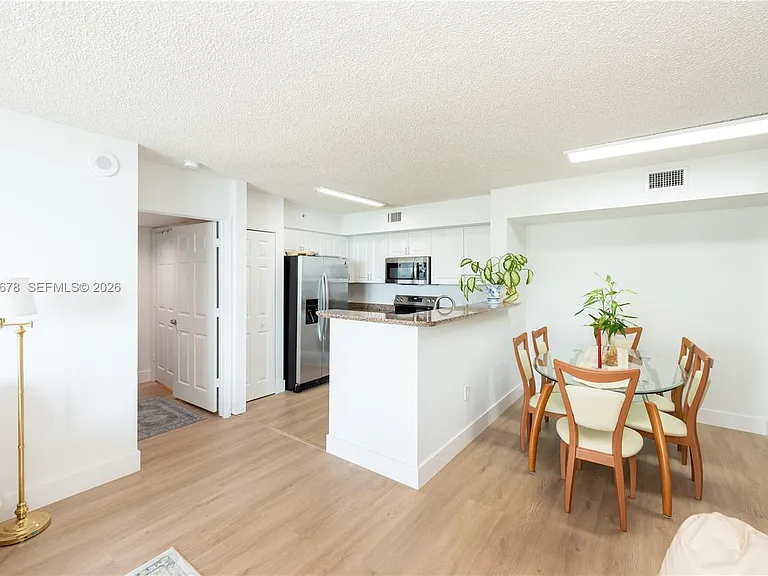 1155 Brickell Bay Dr #609 — Photo 14