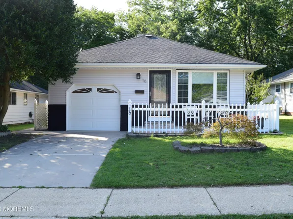 16 Mount Katadin Drive, Toms River, NJ 08753