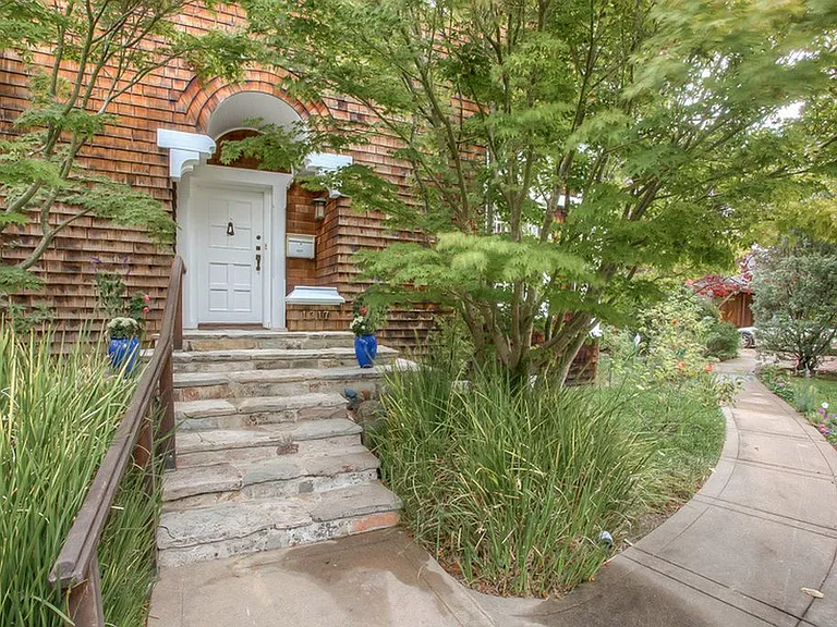 1317 Shattuck Ave — Photo 4