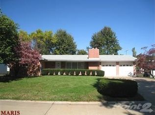 10105 Pebble Beach Dr, Saint Louis, MO