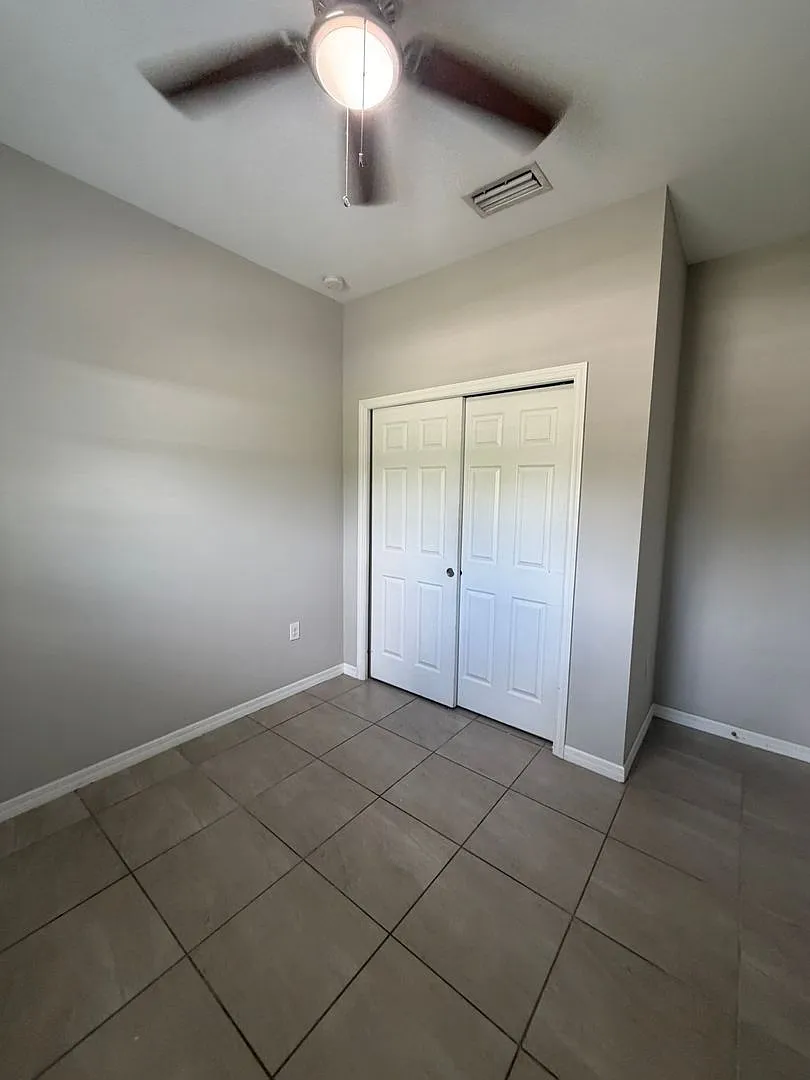 3 bed, 2.0 bath, 1255 sqft, $1,595 — Photo 4
