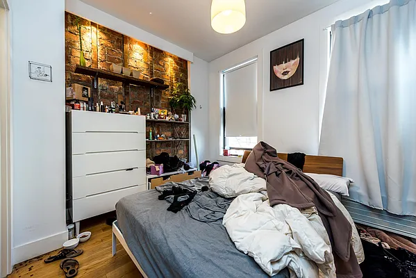 Rented by Nooklyn NYC LLC | media 45