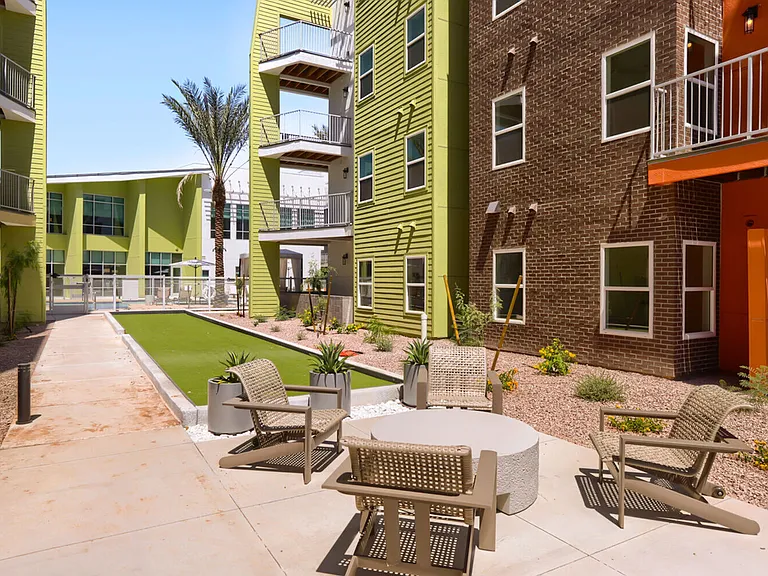 Bragging rights included. Challenge your neighbors to a match on the Garrett Uptown bocce court, then settle in at the courtyard lounge and enjoy the Arizona sunshine.