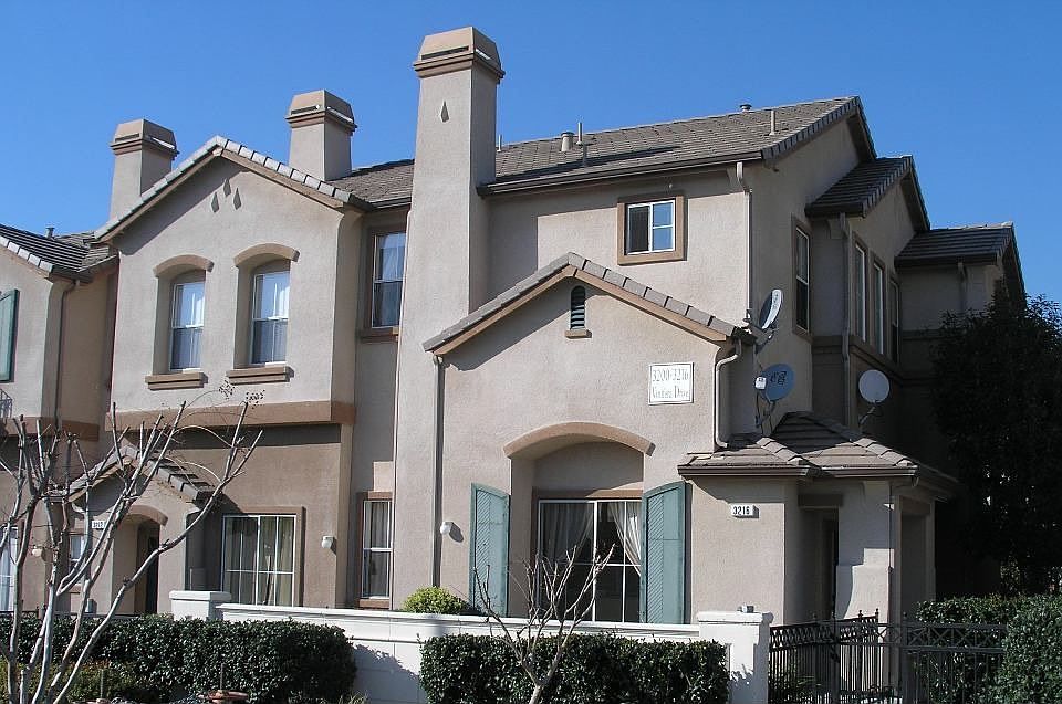 1st image of 3216 Vinifera Dr