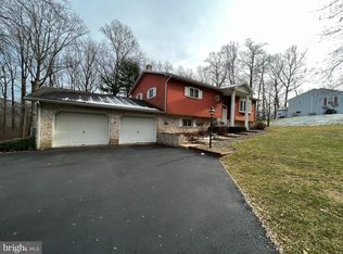 1130 S York Rd, Dillsburg, PA 17019