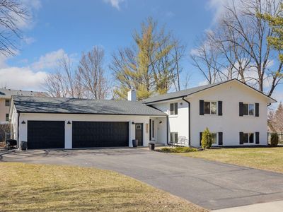 8865 Peony Ln N, Maple Grove, MN, 55311