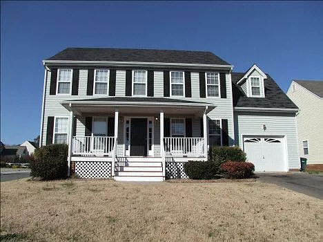 4 bed, 2.5 bath, 1945 sqft, $2,600 — Photo 1