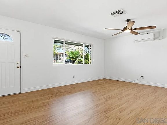 2nd image of 4231 Thomas St