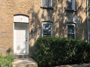 153 Railroad St #4, Gilberts, IL 60136