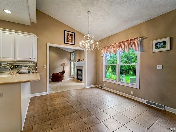 3rd image of 115 Golden Pheasant Dr