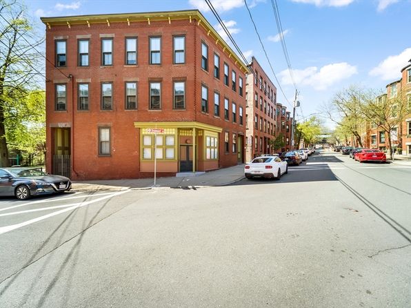 26 Beacon St APT 1, Chelsea, MA 02150