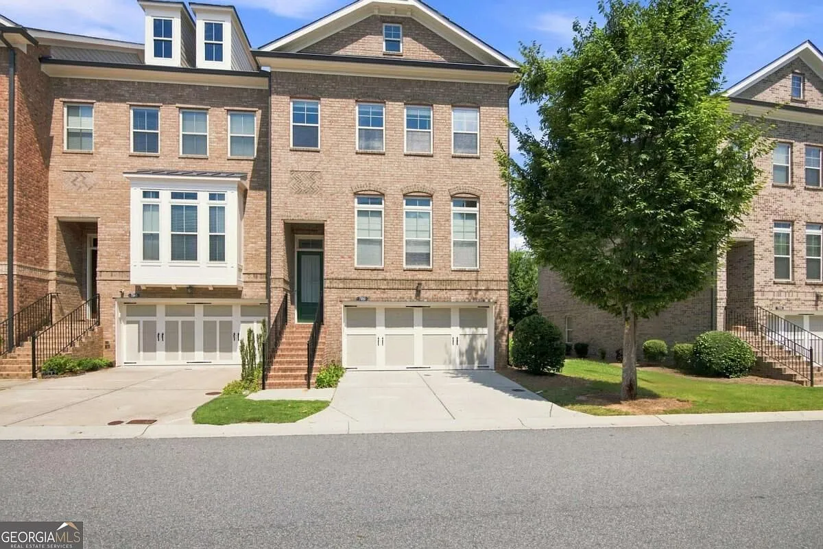 4 bed, 3.5 bath, 1984 sqft, $3,100 — Photo 1