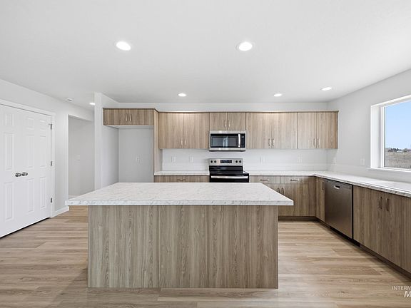 4th image of 1557 Covington St