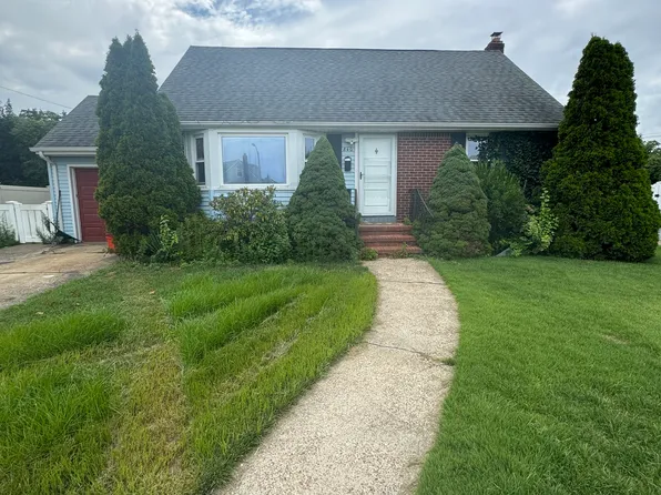 (undisclosed Address), Franklin Square, NY 11010