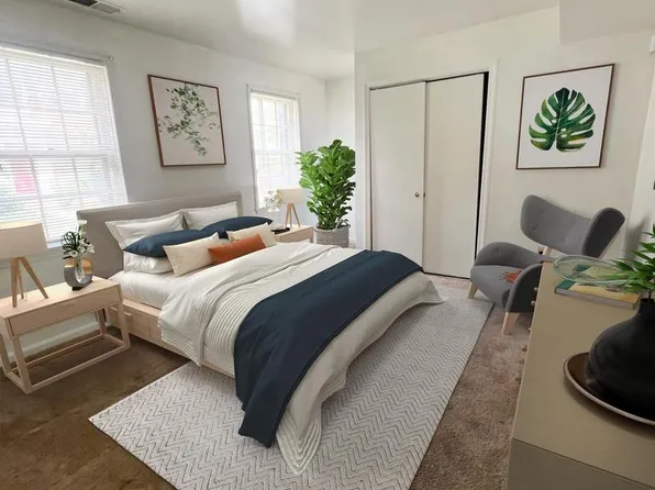3927 Pennsylvania Ave SE APT 102, Washington, DC 20020