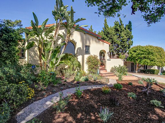 3rd image of 2343 Las Colinas Ave