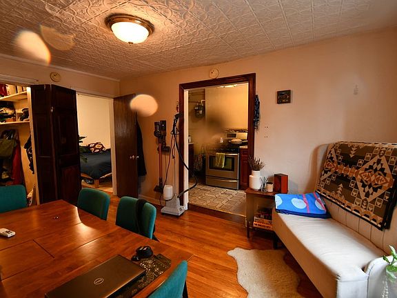 5th image of 333 Warren St APT 4