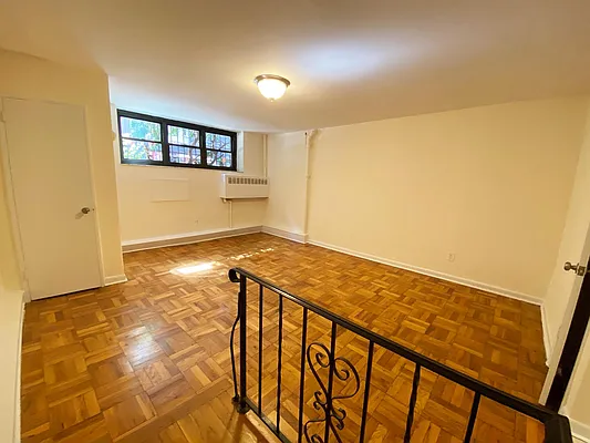 Rented by City Connections Realty | media 11
