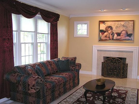 4th image of 54 Weyland Cir