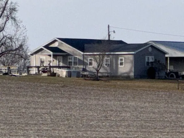 252 Sapphire Ln, Clay City, IL 62824