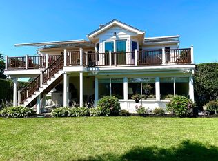 61 Girard Ave, Bay Shore, NY 11706