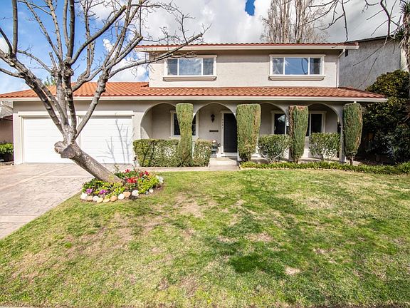 2nd image of 3281 Fronda Dr