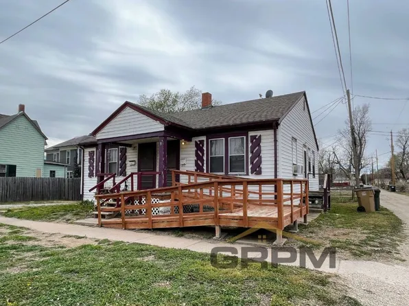 7 N Elm St, Hutchinson, KS 67501