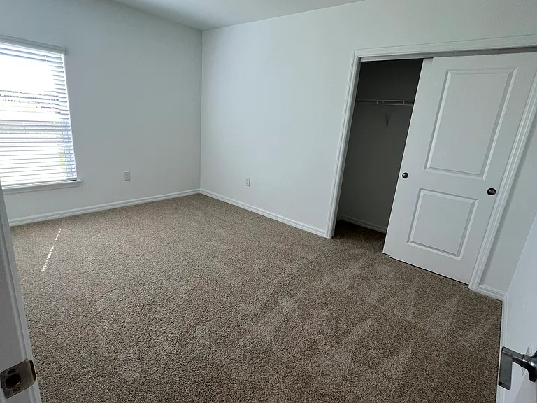 326 SW 31st Ave — Photo 9