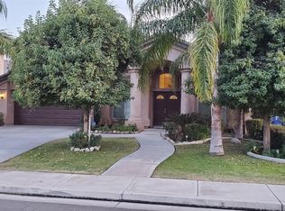 10121 Saint Albans Ave, Bakersfield, CA 93311