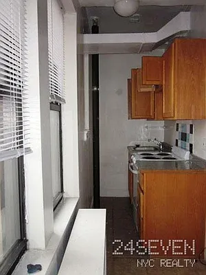 Rented by 24 7 NYC Realty Inc. | media 27