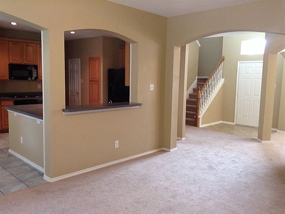 4th image of 5101 Lakeland Dr
