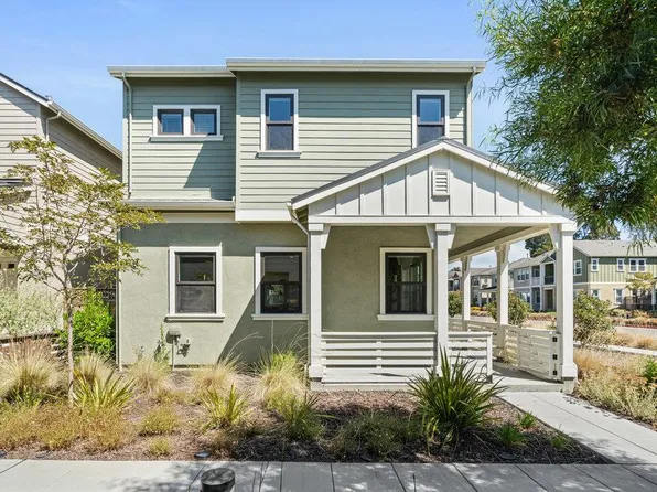 210 Athena Ct, Mountain View, CA 94043