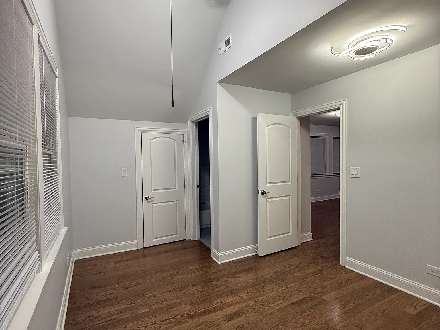 3 bed, $2,200 — Photo 3