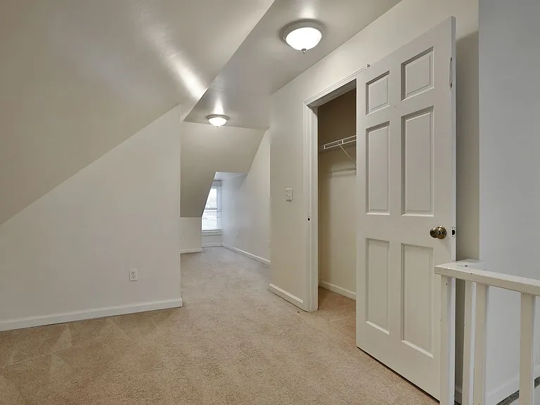 23 E Blake Ave — Photo 20