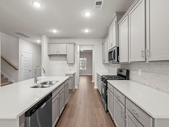 Welcome to the Johnson floorplan at The Farm at Wells Creek - Signature Collection.