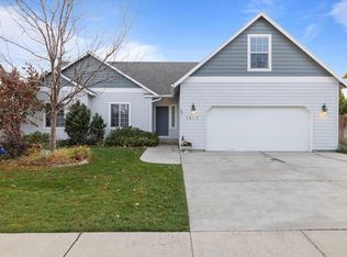 1817 W 28th Ave, Kennewick, WA 99337