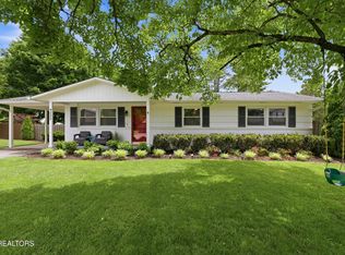 9220 SW Guyot Dr, Knoxville, TN 37922