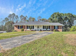 1325 Drewrys Hill Rd, Vinton, VA 24179